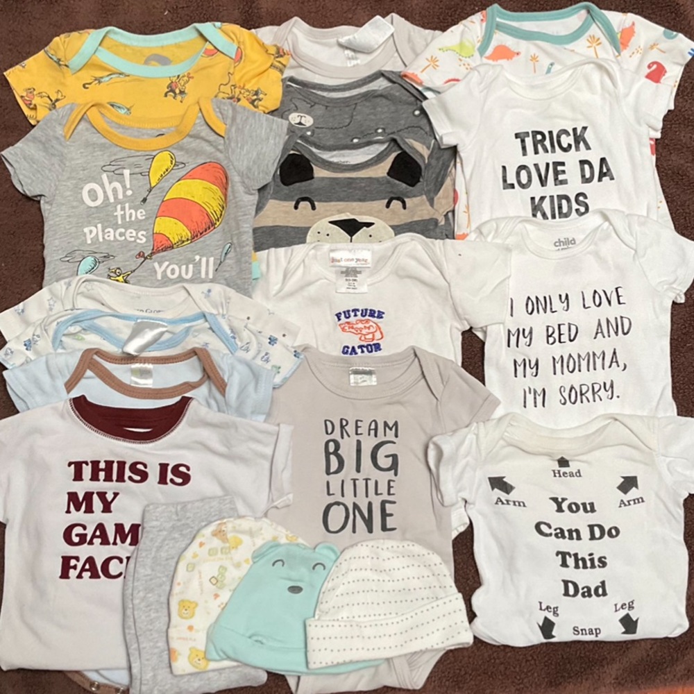 Baby boy 0-3 months clothes x19